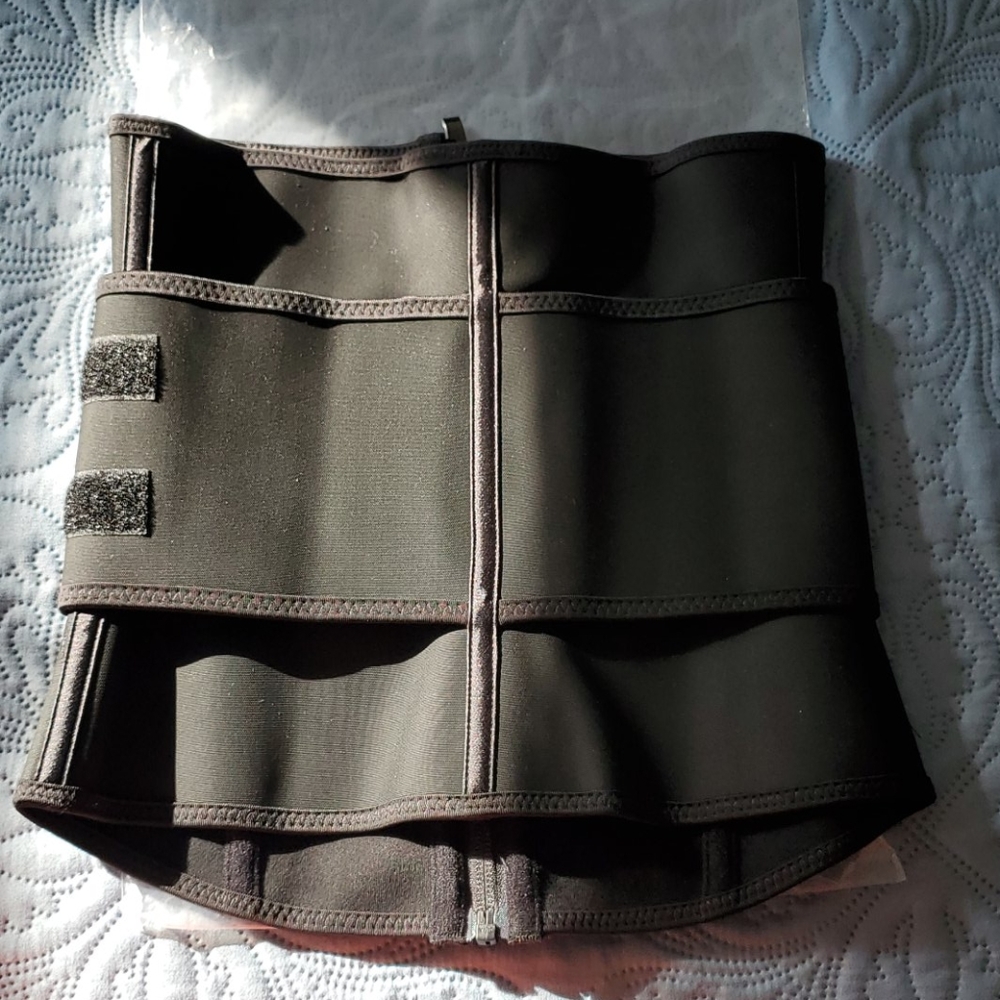 NWT Body Shaper (waist trainer) - Picture 4 of 7
